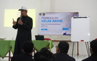 Pembekalan Kelas 12 MA YKUI Maskumambang