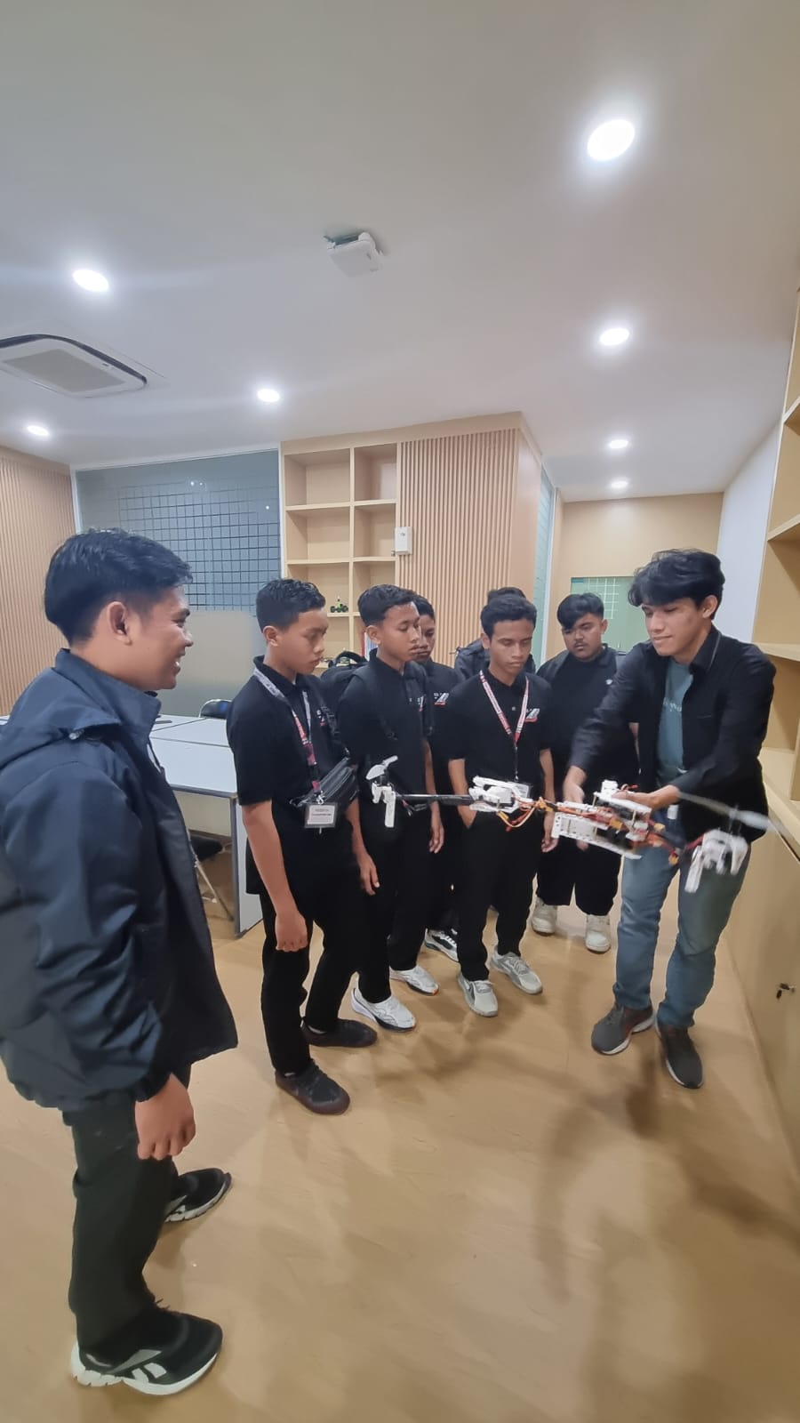 Santri Borong Ilmu dari Dr. Ahmad Nasikun, ST, M.Sc., Dosen Muda Berprestasi UGM