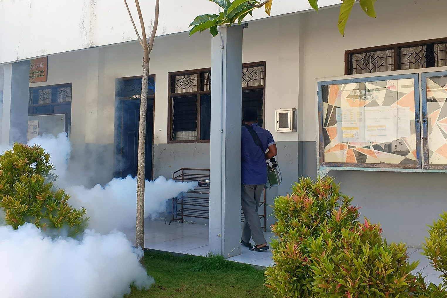 Fogging Pondok Pesantren Maskumambang