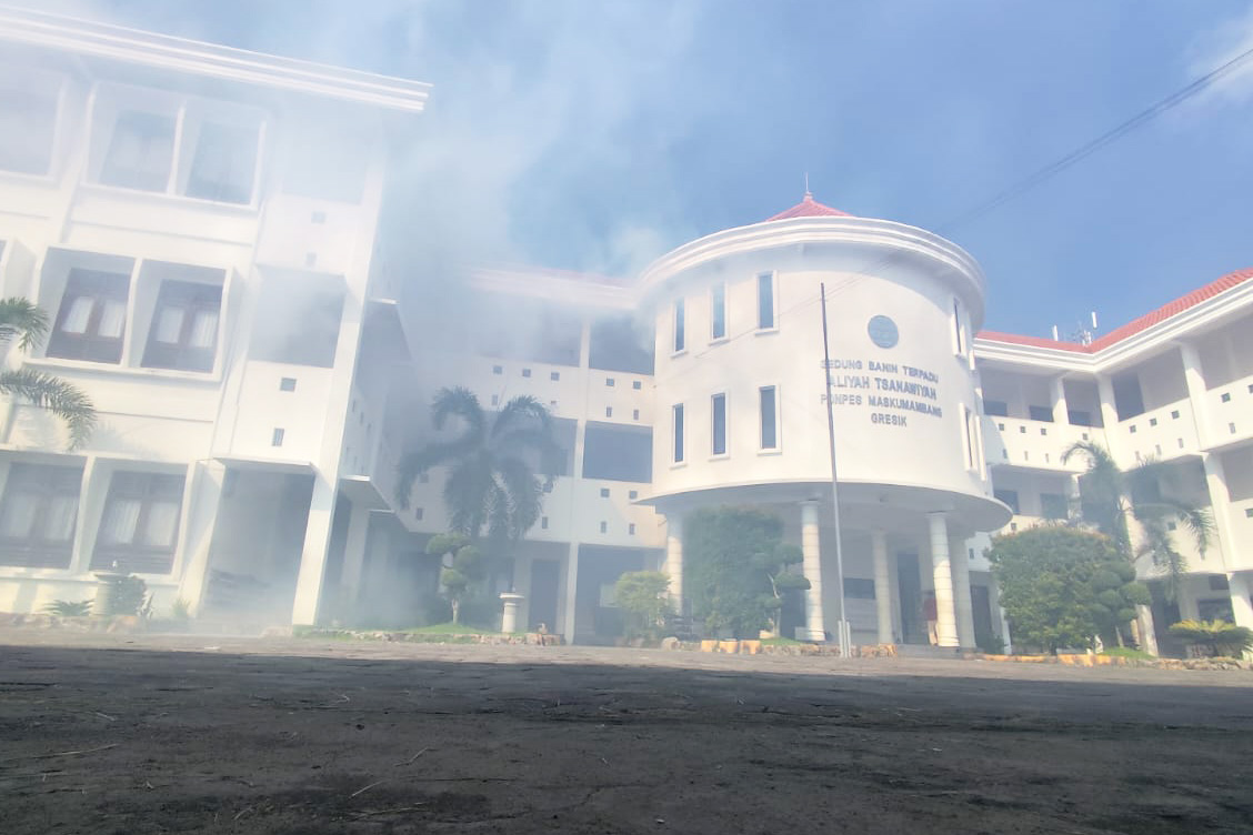 Fogging Pondok Pesantren Maskumambang