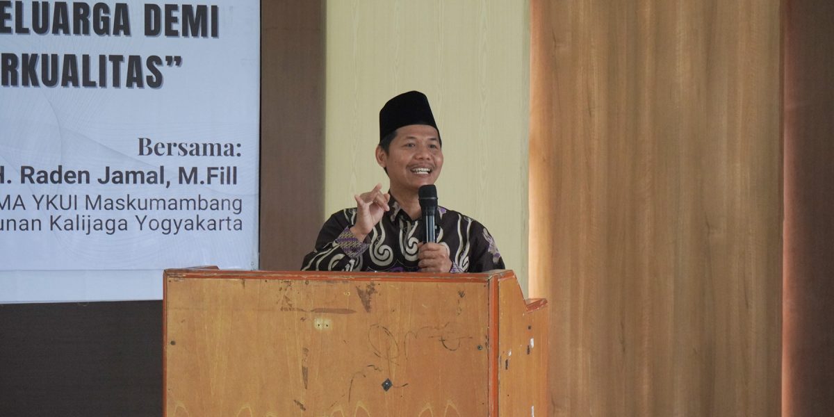 Pembagian rapor dan seminar SMK Maskumambang