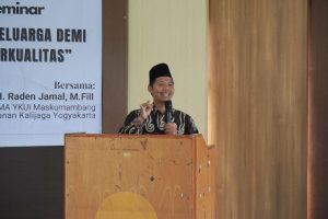 Pembagian rapor dan seminar SMK Maskumambang
