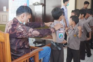 Pemeriksaan Kesehatan Gratis (PKG) Puskesmas Dukun di MI YKUI Maskumambang