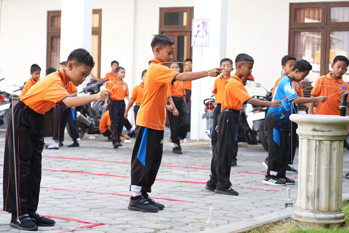 Santri Pondok Pesantren Maskumambang