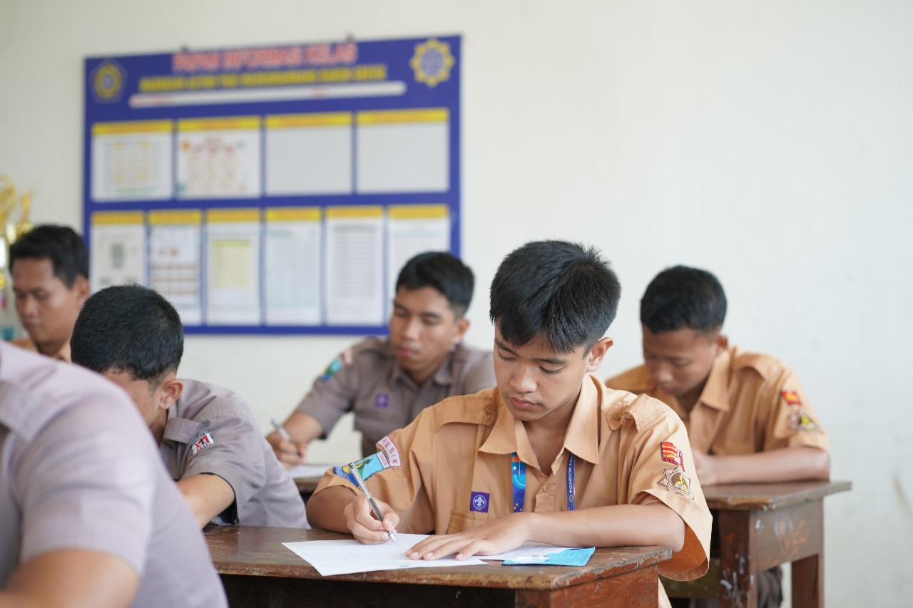 Santri Pondok Pesantren Maskumambang