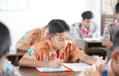 Santri Pondok Pesantren Maskumambang