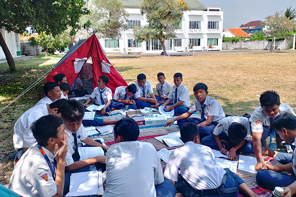 English Camp MTs YKUI Maskumambang