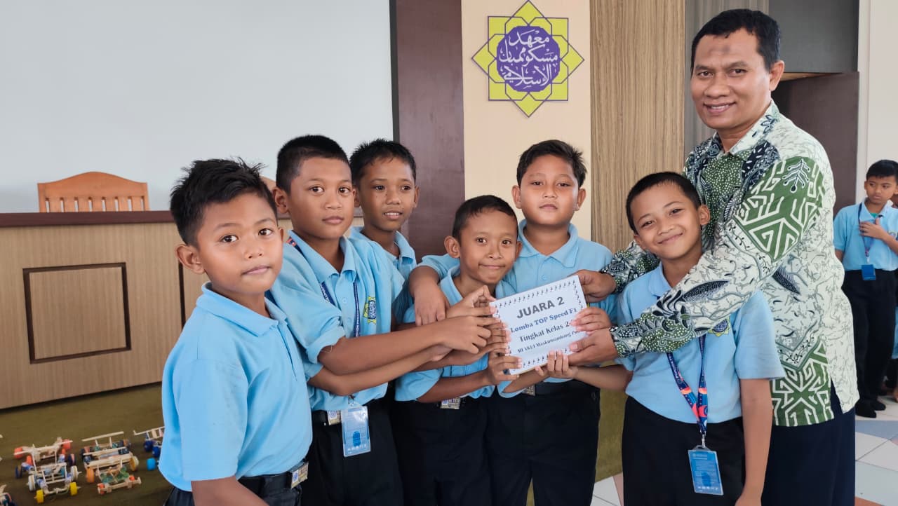 Santri MI YKUI Maskumambang; MIMAS Creative Challenge