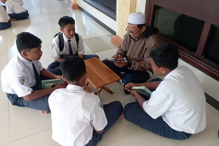 Santri Pondok Pesantren Maskumambang