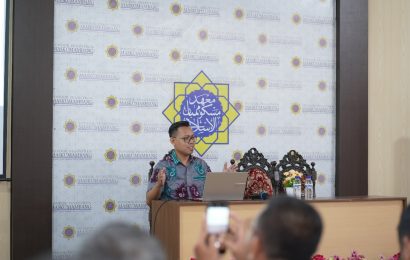 Guru Pondok Pesantren Maskumambang