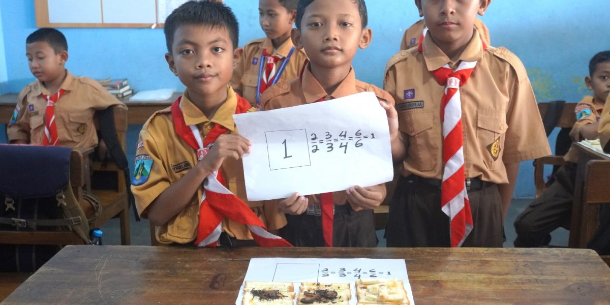 Santri MI YKUI Maskumambang