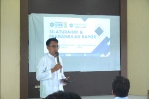 Silaturahmi dan pembagian rapor SMK Maskumambang