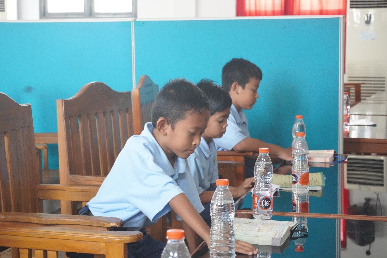 Tasmi Santri MI YKUI Maskumambang