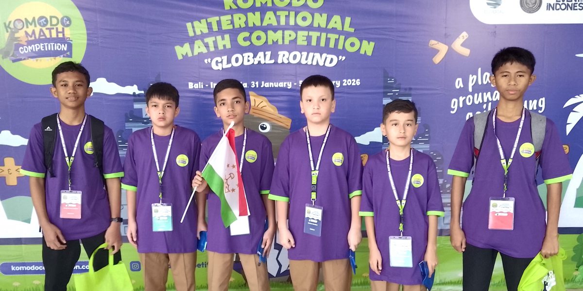 Math Team MTs YKUI Maskumambang Wakili Indonesia pada Global Round Komodo International Math Competition
