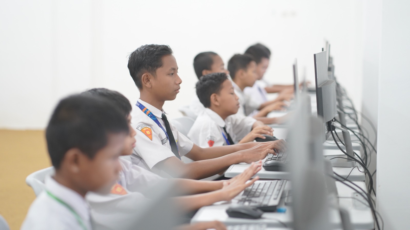 Ujian Bersama Berbasis Komputer YKUI Pondok Pesantren Maskumambang