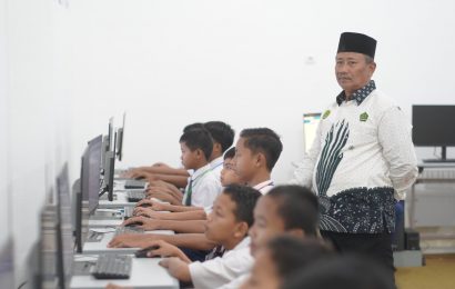 Ujian Bersama Berbasis Komputer YKUI Pondok Pesantren Maskumambang